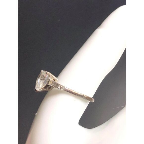 1547 RJ Graziano Avon Sterling silver signed RJ 925 heart CZ ring sz 7 2.5grams - Picture 2 of 3